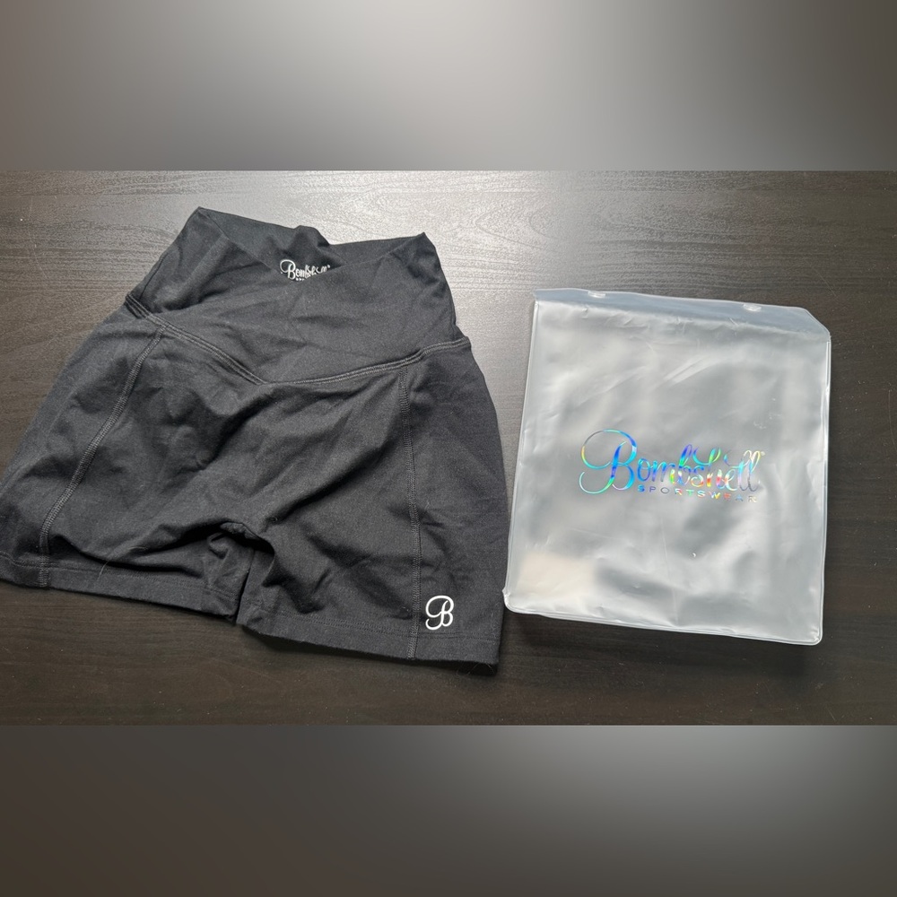 Bombshell Tine Waist short - Color black - Size Smal